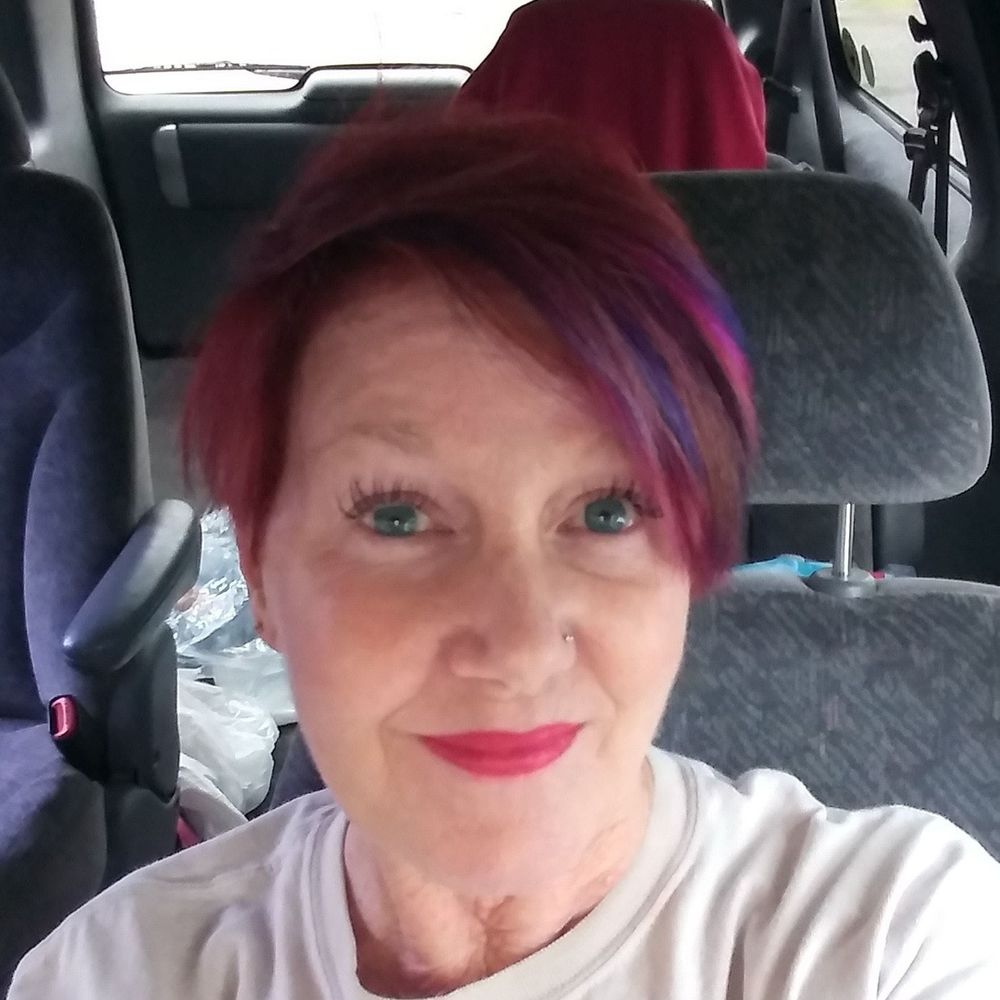 Meet your Posher, Stacy